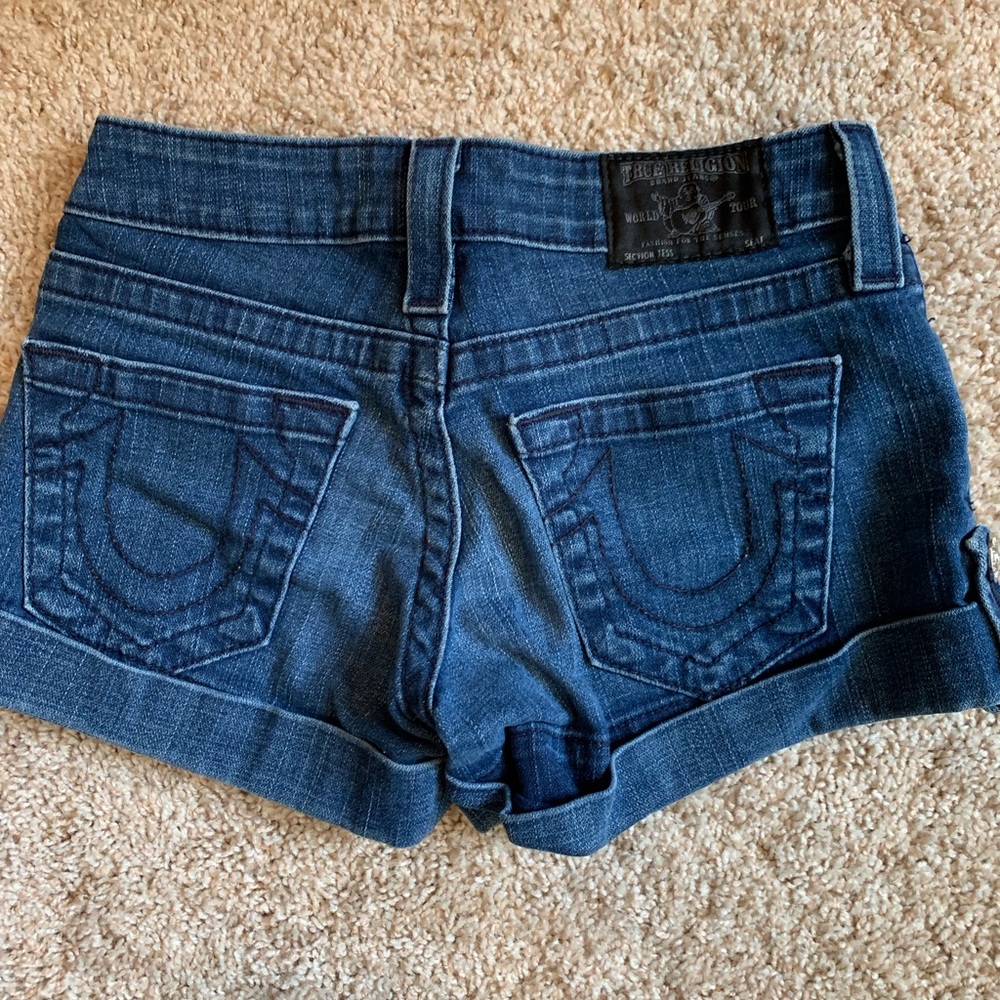 True Religion. Classic Denim Jean shorts!